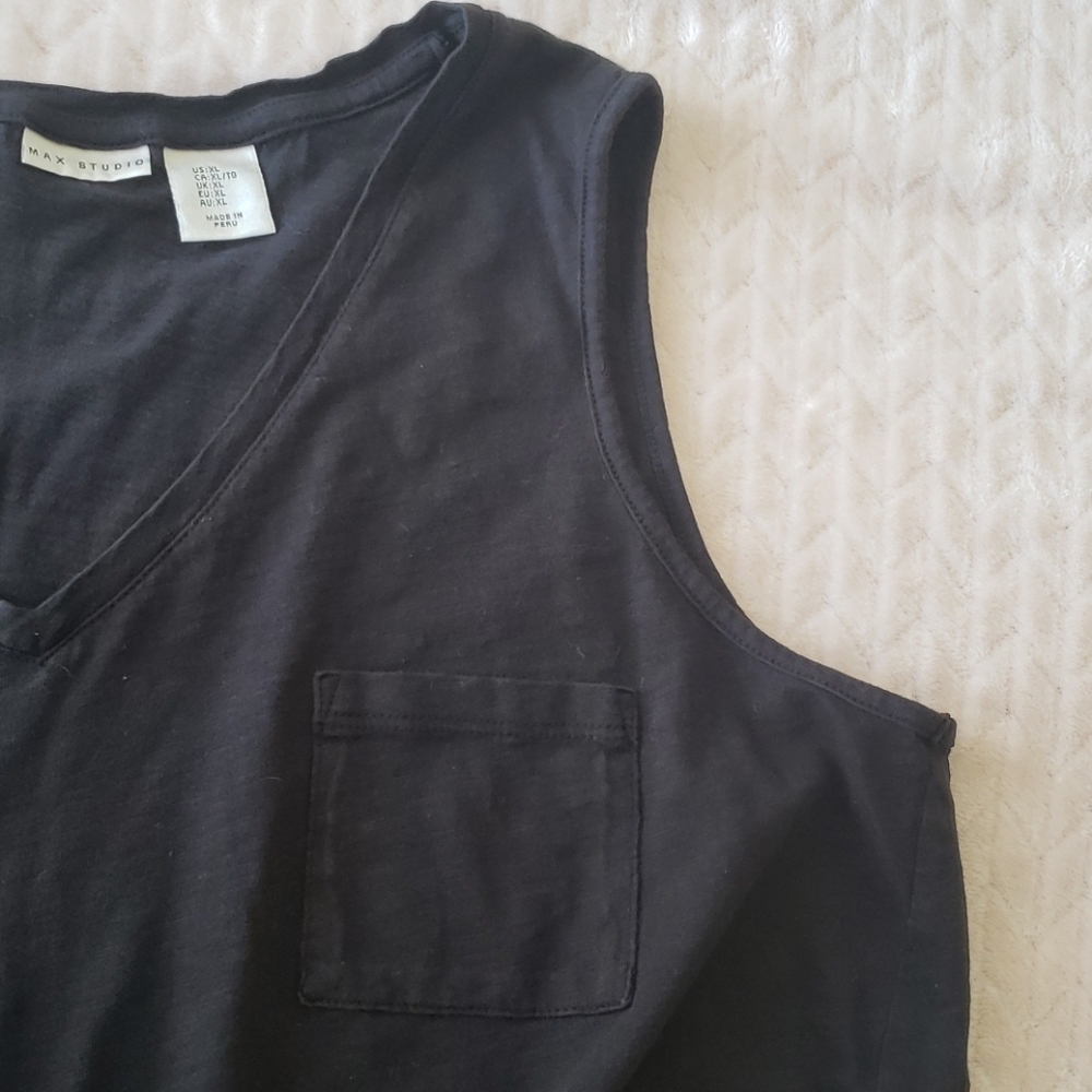 🖤 3/$15 MAX STUDIO Knot Top
